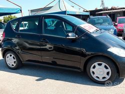 Nero Usata 2009 Mercedes A160 Tre volumi | 2499 € (Super prezzo)