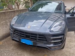 Grigio Usata 2016 Porsche Macan Turbo SUV | 38.000 € (Buon prezzo)