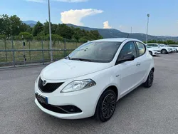 Bianco Usata 2020 Lancia Ypsilon Gold Due volumi | 10.500 € (Buon prezzo)