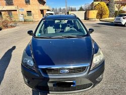 Grigio Usata 2010 Ford Focus Style Station wagon | 2950 € (Buon prezzo)