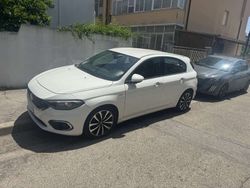Bianco Usata 2017 Fiat Tipo Lounge Tre volumi | 7500 € (Molto cara)