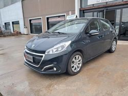 Grigio Usata 2019 Peugeot 208 Active Due volumi | 8950 € (Buon prezzo)