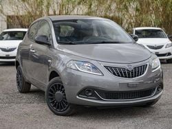 Gray Usata 2023 Lancia Ypsilon Silver Due volumi | 8950 € (Super prezzo)