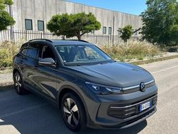 Grigio Usata 2024 VW Tiguan Life SUV | 36.500 € (Molto cara)