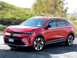 Rosso Usata 2025 Renault Scenic E-Tech Komfort SUV | 26.500 €