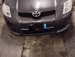 Usata 2007 Toyota Auris Tre volumi | 2500 €