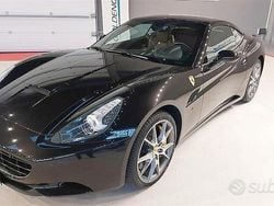 Nero Usata 2011 Ferrari California Cabrio | 131.900 € (Super prezzo)