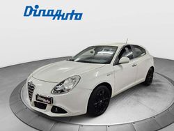 Bianco Usata 2013 Alfa Romeo Giulietta Distinctive Tre volumi | 5990 € (Ottimo prezzo)