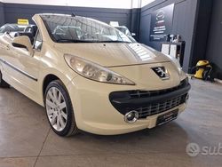 Beige Usata 2007 Peugeot 207 CC Cabrio | 2500 € (Ottimo prezzo)