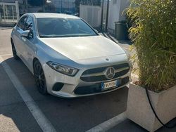 Grigio Usata 2019 Mercedes A200 Tre volumi | 19.500 €