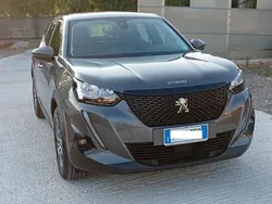 Grigio Usata 2021 Peugeot 2008 Allure SUV | 16.900 € (Buon prezzo)