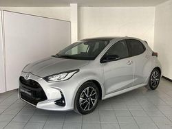 Grigio Usata 2021 Toyota Yaris Hybrid Lounge Due volumi | 20.700 € (Molto cara)