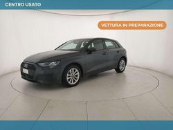 Grigio manhattan metallizzato Usata 2022 Audi A3 Tre volumi | 20.900 € (Buon prezzo)