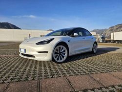 Bianco Usata 2021 Tesla Model 3 Tre volumi | 26.100 € (Buon prezzo)