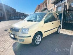 Giallo Usata 2008 Fiat Panda Emotion Tre volumi | 2899 € (Ottimo prezzo)