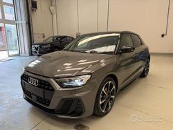 Grigio metallizzato Nuova 2025 Audi A1 Ambiente Due volumi | 30.900 € (Buon prezzo)