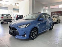 Blu Usata 2021 Toyota Yaris Hybrid Trend Tre volumi | 16.900 € (Cara)