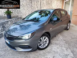 Grigio Usata 2021 Opel Astra Elegance Tre volumi | 13.450 € (Ottimo prezzo)