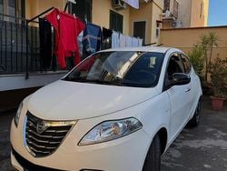 Bianco Usata 2013 Lancia Ypsilon Platinum Due volumi | 6000 € (Buon prezzo)