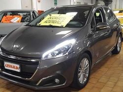 Grigio scuro Usata 2019 Peugeot 208 Active Due volumi | 10.900 € (Ottimo prezzo)