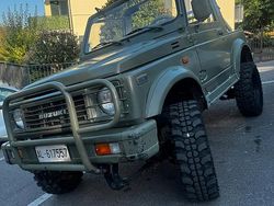 Verde Usata 1993 Suzuki Samurai SUV | 8300 €