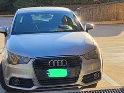 Grigio Usata 2011 Audi A1 Ambition Due volumi | 5300 € (Buon prezzo)