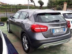 Grigio Usata 2016 Mercedes GLA200 SUV | 15.000 € (Buon prezzo)