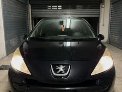 Usata 2010 Peugeot 207 Due volumi | 2590 €