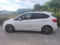 Bianco Usata 2017 BMW 218 Active Tourer Efficient Dynamics Monovolume | 12.000 € (Molto cara)