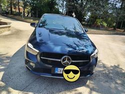 Blu/azzurro Usata 2023 Mercedes B250e Premium Plus Monovolume | 39.000 € (Molto cara)