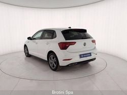 Bianco pastello Usata 2023 VW Polo R-line Tre volumi | 15.700 € (Buon prezzo)