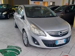 Grigio Usata 2011 Opel Corsa Tre volumi | 3500 € (Buon prezzo)