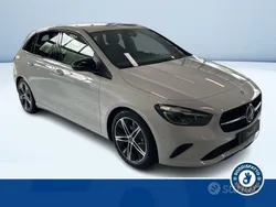 Bianco Usata 2023 Mercedes B180 Advanced Monovolume | 32.900 € (Cara)