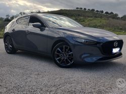 Usata 2022 Mazda 3 Exclusive Tre volumi | 23.500 € (Cara)
