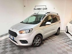 Argento Usata 2018 Ford Tourneo Courier Monovolume | 10.990 € (Buon prezzo)