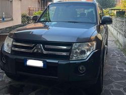 Grigio Usata 2011 Mitsubishi Pajero Instyle SUV | 17.000 € (Buon prezzo)