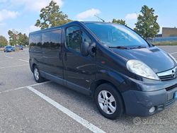Nero Usata 2011 Opel Vivaro Monovolume | 8900 € (Buon prezzo)