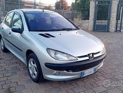Grigio Usata 2002 Peugeot 206 Tre volumi | 2500 € (Cara)