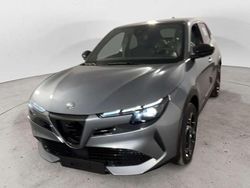 Grigio Nuova 2025 Alfa Romeo Junior Edizione Speciale SUV | 30.900 € (Cara)