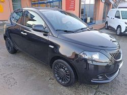 Nero Usata 2022 Lancia Ypsilon Silver Due volumi | 10.100 € (Buon prezzo)