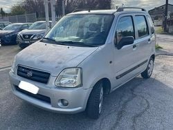 Usata 2005 Suzuki Wagon R Monovolume | 1000 €
