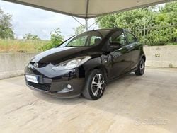 Nero Usata 2009 Mazda 2 Tre volumi | 4900 € (Molto cara)