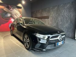 Nero Usata 2022 Mercedes A200 Executive Tre volumi | 25.900 € (Buon prezzo)