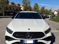 Usata 2023 Mercedes A200 AMG Line Premium Plus Tre volumi | 34.490 € (Buon prezzo)