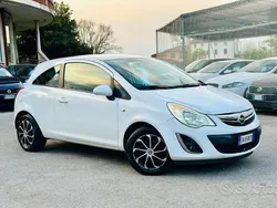Bianco Usata 2013 Opel Corsa Tre volumi | 4500 € (Buon prezzo)