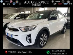 Bianco Usata 2021 Kia Stonic Style SUV | 14.900 € (Buon prezzo)