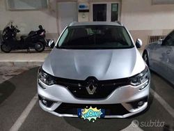 Grigio Usata 2016 Renault Mégane GrandTour Zen Station wagon | 7800 € (Buon prezzo)