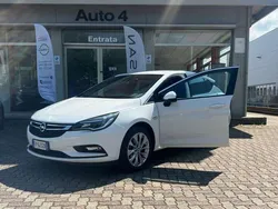 Bianco Usata 2018 Opel Astra Dynamic Tre volumi | 11.200 € (Buon prezzo)