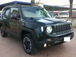 Nero Usata 2015 Jeep Renegade Trailhawk SUV | 13.800 € (Buon prezzo)