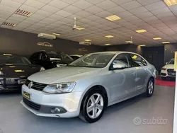 Argento Usata 2011 VW Jetta Tre volumi | 5500 € (Buon prezzo)